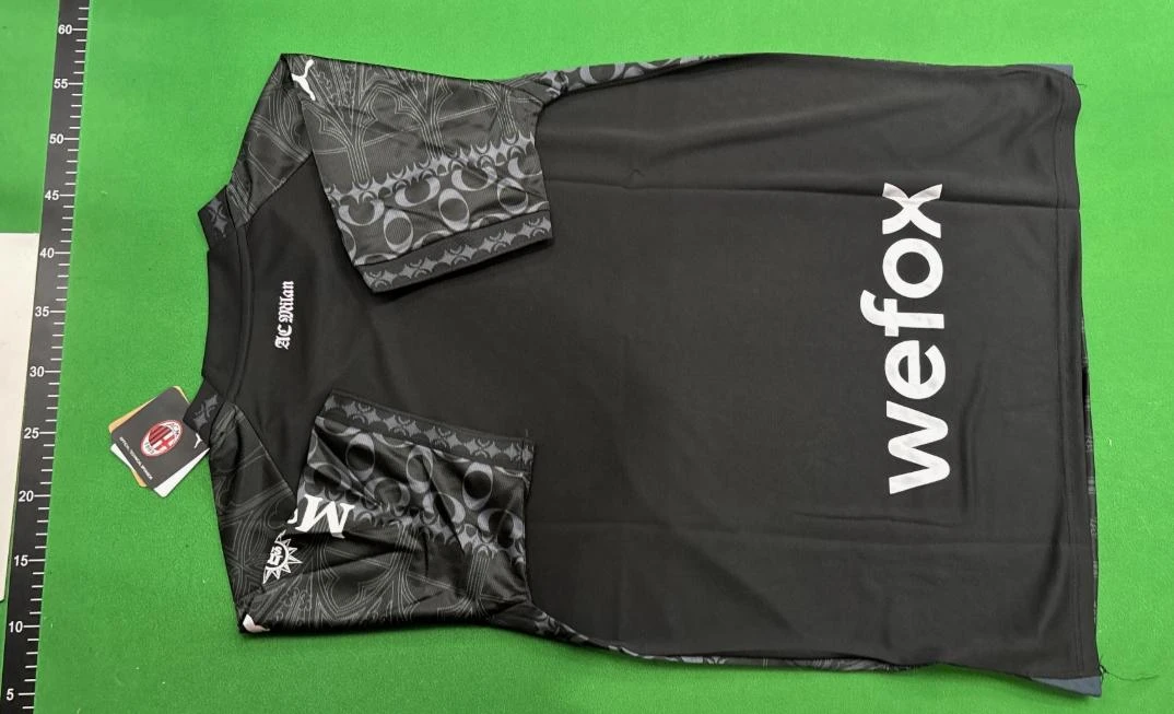 Camiseta do Milão da temporada de 2014 – photo 3